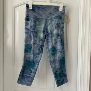 Athleta Salutation Stash Blue and Green Capri